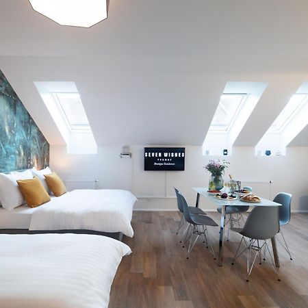 Seven Wishes Boutique Residence By Dwellfort Prague Exterior photo