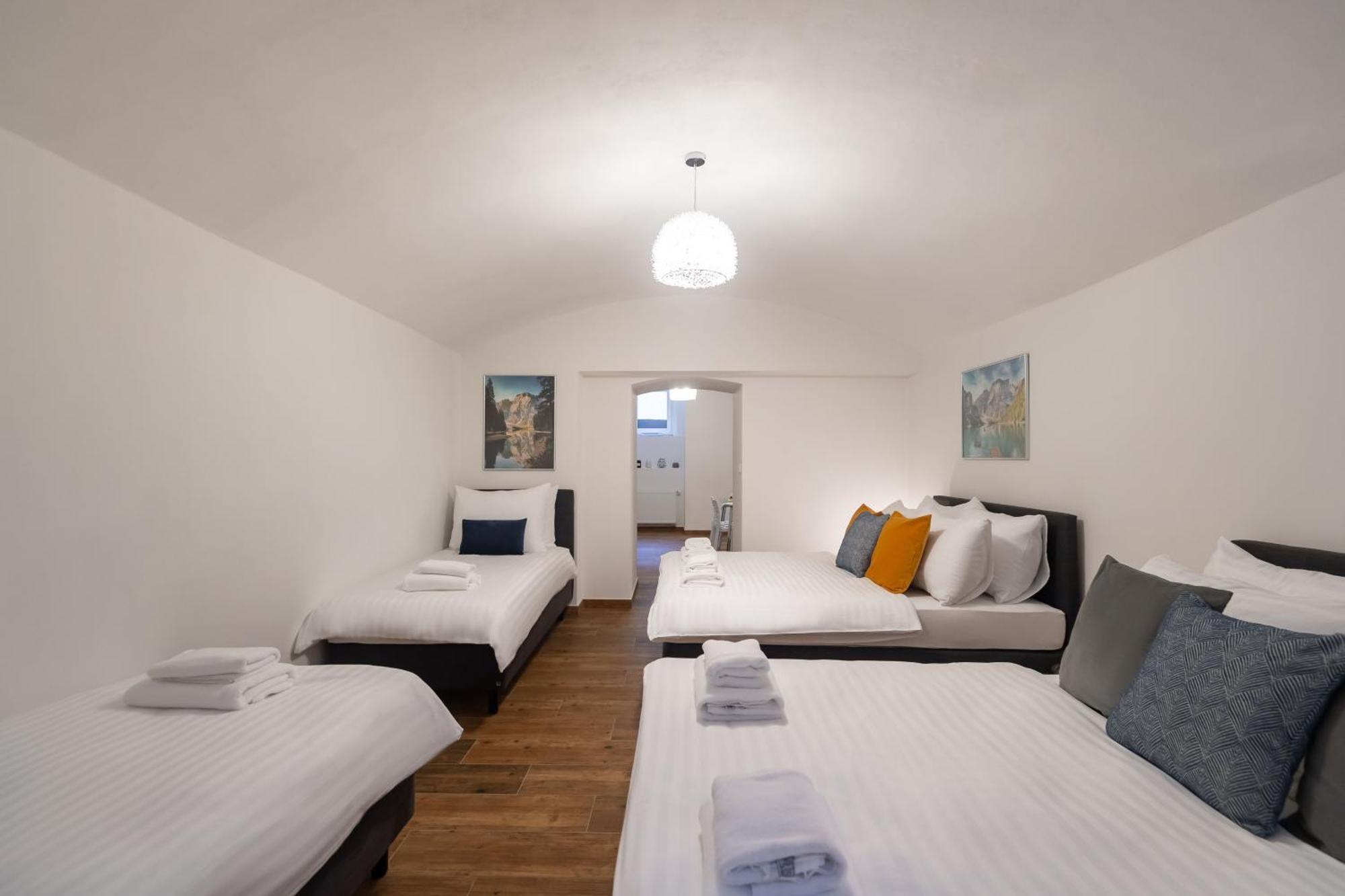 Seven Wishes Boutique Residence By Dwellfort Prague Room photo
