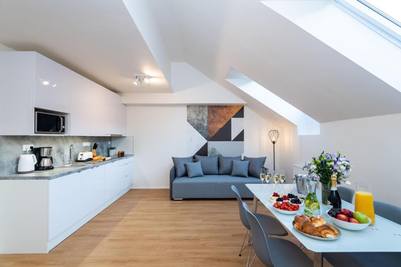 Seven Wishes Boutique Residence By Dwellfort Prague Exterior photo